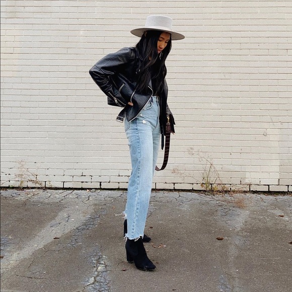 Meet your Posher, Erin - Picture 3 of 5